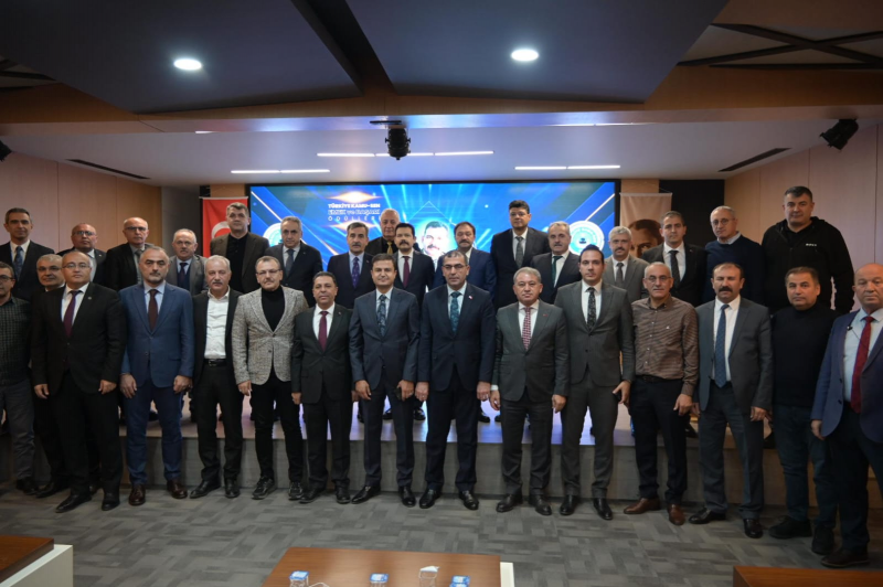 “YILIN ŞAİRİ ''  BAŞARI ÖDÜLÜ  HAKAN İLHAN KURT'A TAKDİM EDİLDİ-2653