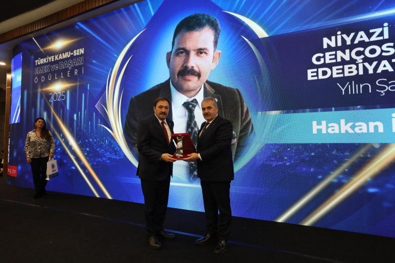 TÜRKİYE KAMU-SEN “EMEK VE BAŞARI ÖDÜLLERİ” SAHİPLERİNİ BULDU-2613