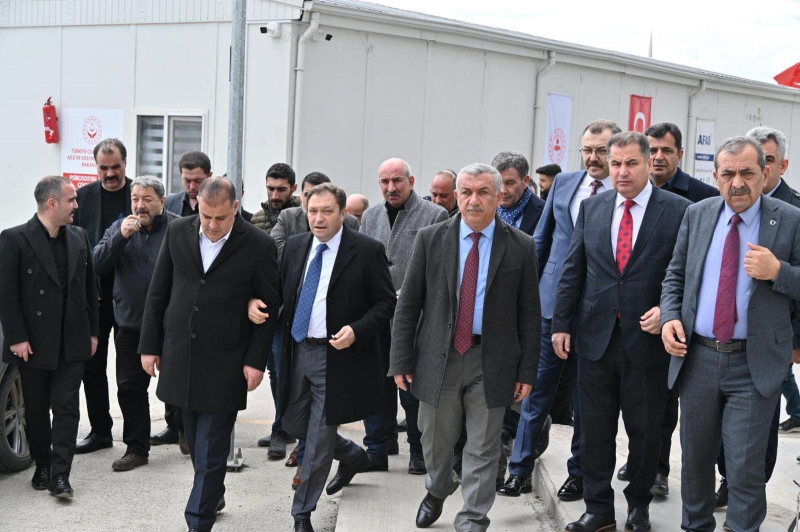 TÜRKİYE KAMU-SEN 6 ŞUBAT'TA MALATYA'YI YALNIZ BIRAKMADI-2111