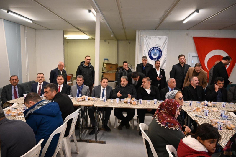 TÜRKİYE KAMU-SEN 6 ŞUBAT'TA MALATYA'YI YALNIZ BIRAKMADI-2110