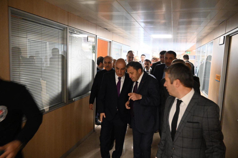 ANKARA BÜYÜKŞEHİR BELEDİYE BAŞKAN ADAYI TURGUT ALTINOK İLE PTT MERKEZLERİNDE KADIN ÜYELERİMİZİN DÜNYA KADINLAR GÜNÜNÜ KUTLADIK-2166