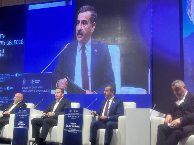 TÜRKİYE YÜZYILINDA ÇALIŞMA HAYATI: EMEĞİN, SENDİKAL ÖRGÜTLENMENİN VE İSTİHDAMIN GELECEĞİ PANELİNE KATILDIK-2212