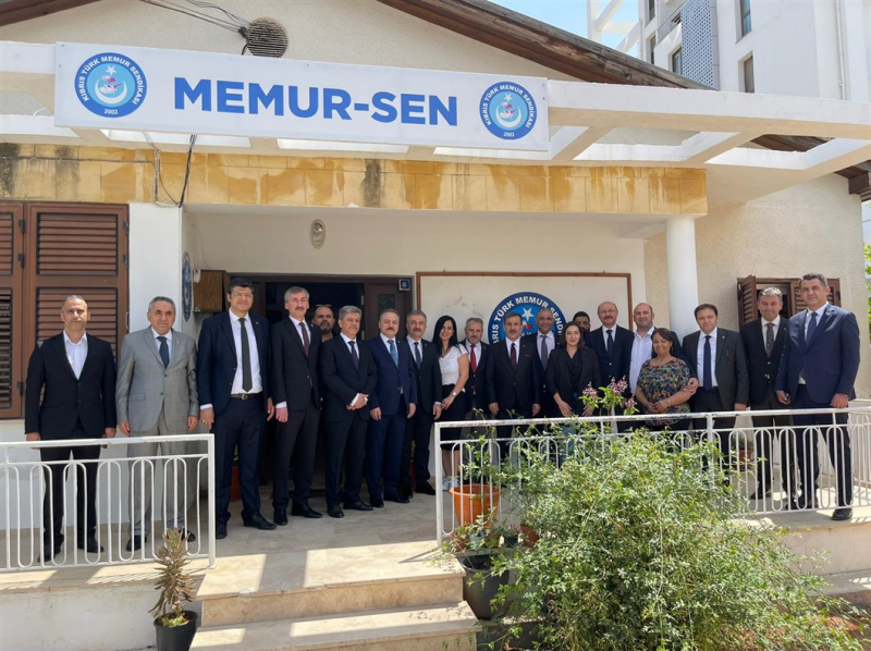 TÜRKİYE KAMU-SEN YÖNETİM KURULU YAVRU VATAN’A ÇIKARMA YAPTI-1135