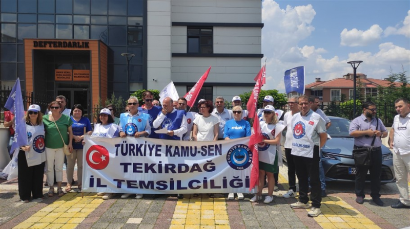 TÜM İLLERDE EŞ ZAMANLI OLARAK MEMUR MAAŞ ARTIŞLARINA İLİŞKİN BASIN AÇIKLAMASI YAPTIK-1826