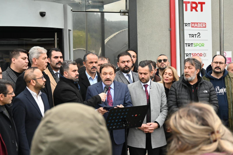 İSTANBUL TRT'DE BASIN AÇIKLAMASINDA BULUNDUK-2557