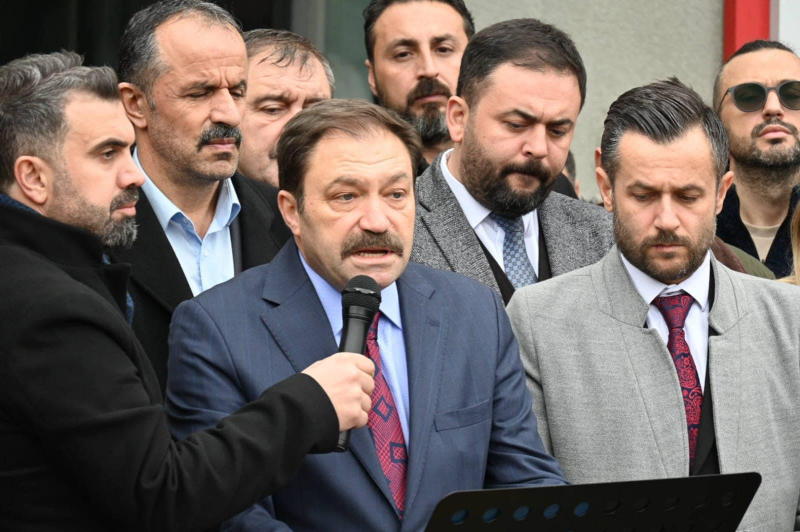 İSTANBUL TRT'DE BASIN AÇIKLAMASINDA BULUNDUK-2558