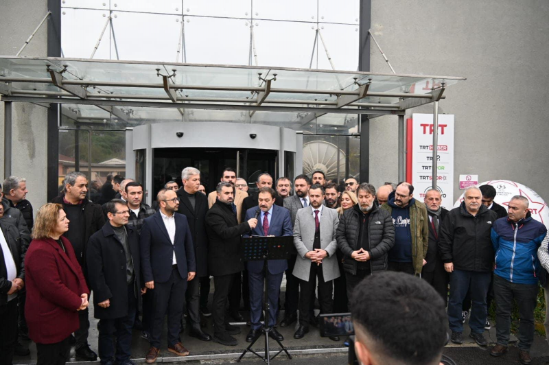 İSTANBUL TRT'DE BASIN AÇIKLAMASINDA BULUNDUK-2564