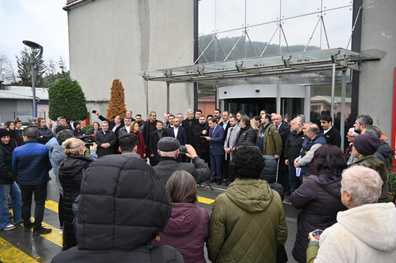 İSTANBUL TRT'DE BASIN AÇIKLAMASINDA BULUNDUK-2549